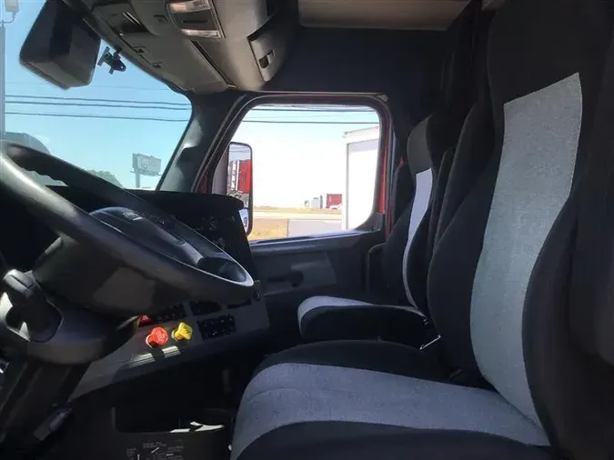 2022 FREIGHTLINER CA126