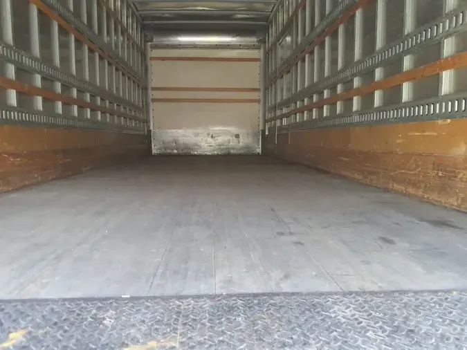 2018 FREIGHTLINER M2 106