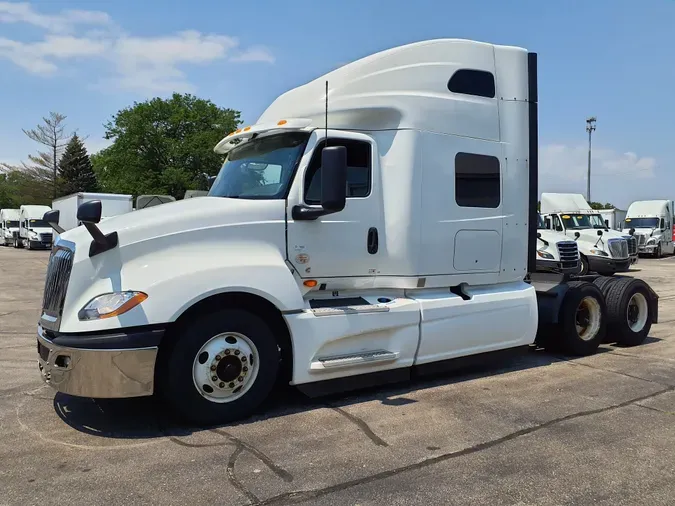 2019 NAVISTAR INTERNATIONAL LT625 SLPR CAB