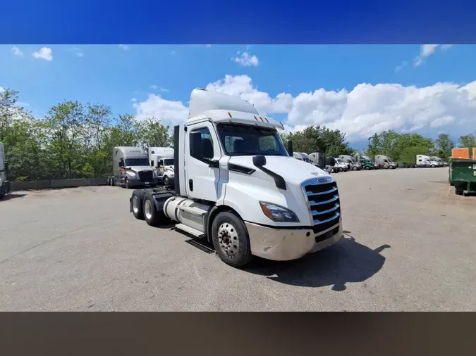 2020 Freightliner Cascadia 12628f9f3e08ed174077bc22374cc39e7ca