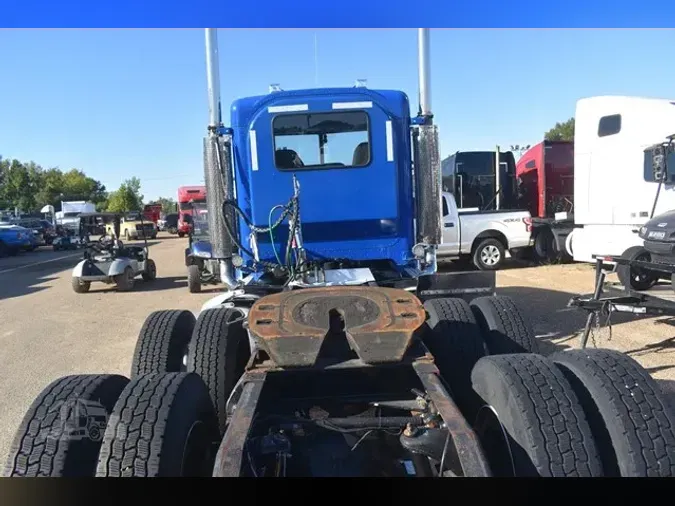 2007 PETERBILT 386
