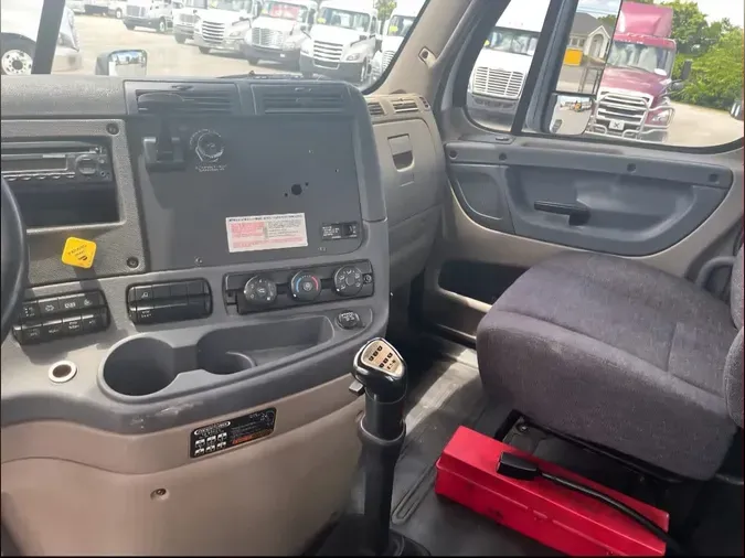 2015 FREIGHTLINER CASCADIA 125