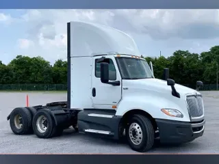 2021 INT LT625 6x4
