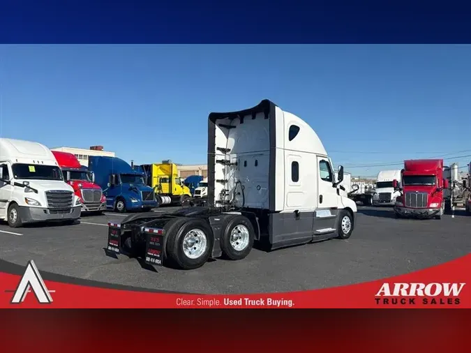 2022 FREIGHTLINER CA126