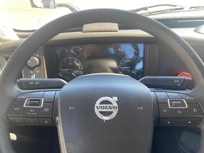 2023 Volvo VNR64T300290a22e63982aa05277acdf91fc815ce