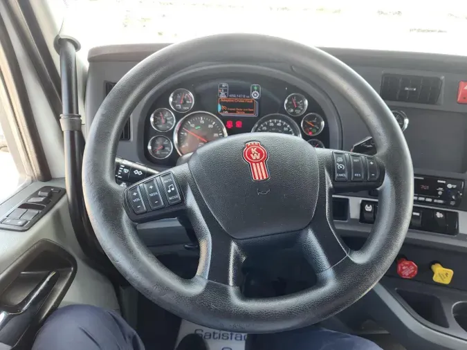 2022 Kenworth T680