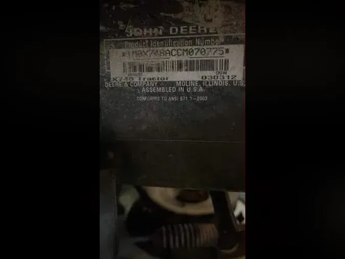 2012 John Deere X748