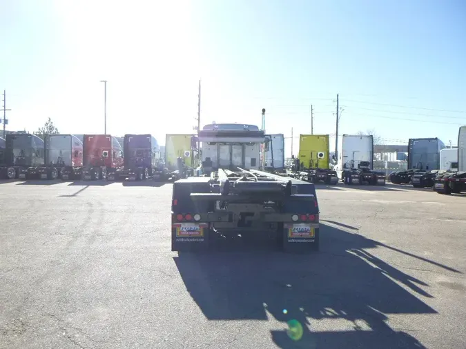 2020 Peterbilt 567290fbe31628d5bb48ae56fb2abd8e398