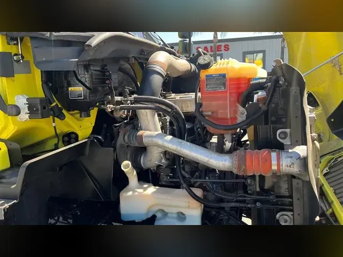 2018 INTERNATIONAL RH613