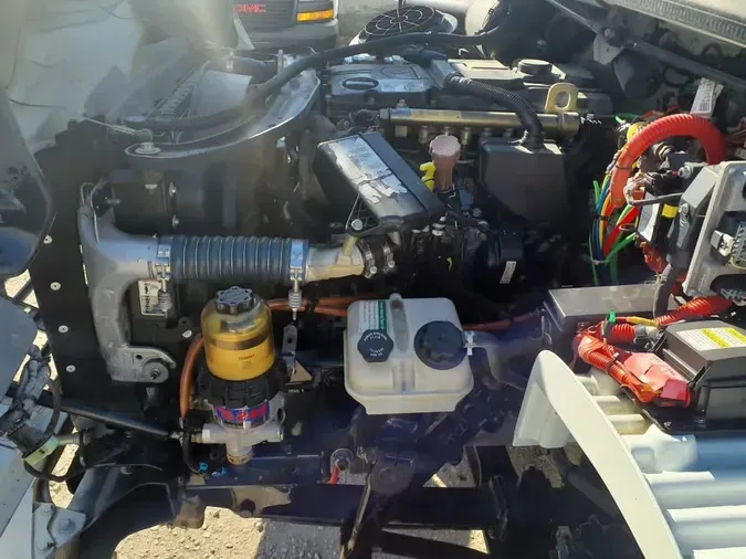 2019 FREIGHTLINER/MERCEDES M2 106