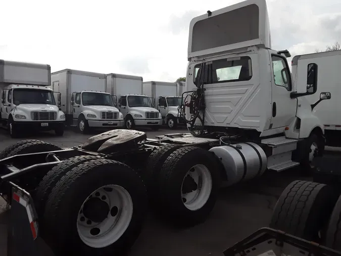 2019 NAVISTAR INTERNATIONAL LT625 DAYCAB T/A