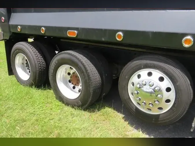 2025 Peterbilt 567