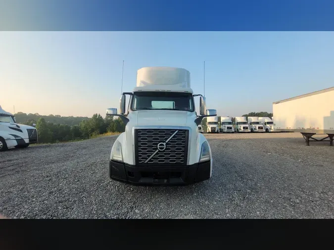 2019 Volvo VNL300