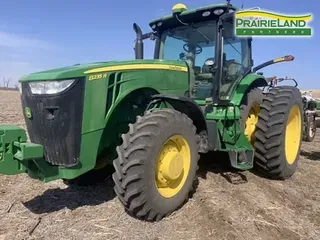 2013 John Deere 8235R