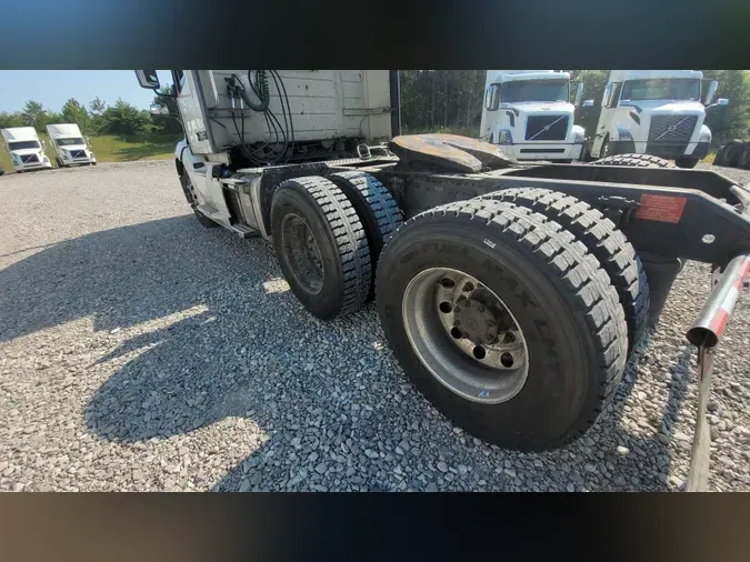2019 Volvo VNL300