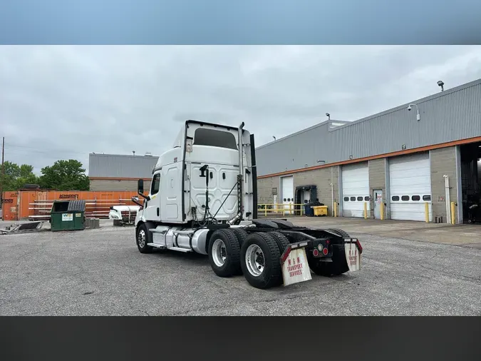 2020 Freightliner Cascadia