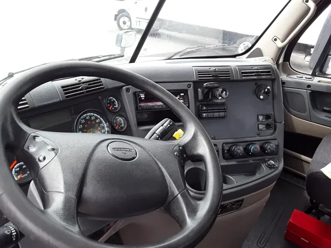 2019 FREIGHTLINER/MERCEDES CASCADIA 125