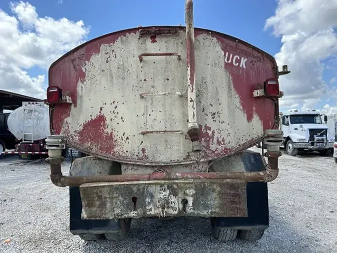 1981 FORD 8000
