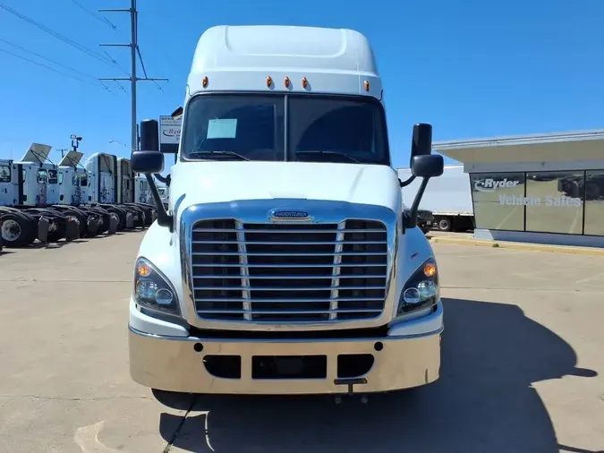 2019 FREIGHTLINER/MERCEDES CASCADIA 125