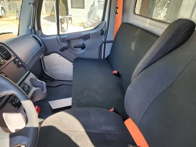 2020 FREIGHTLINER/MERCEDES M2 10629317de6efeacf3ca5d85b215e1a3e06