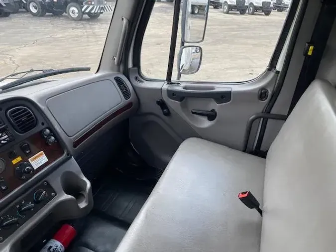 2020 Freightliner Business Class M2 106