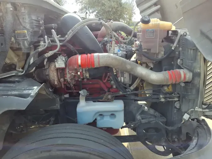 2020 NAVISTAR INTERNATIONAL LT625 SLPR CAB