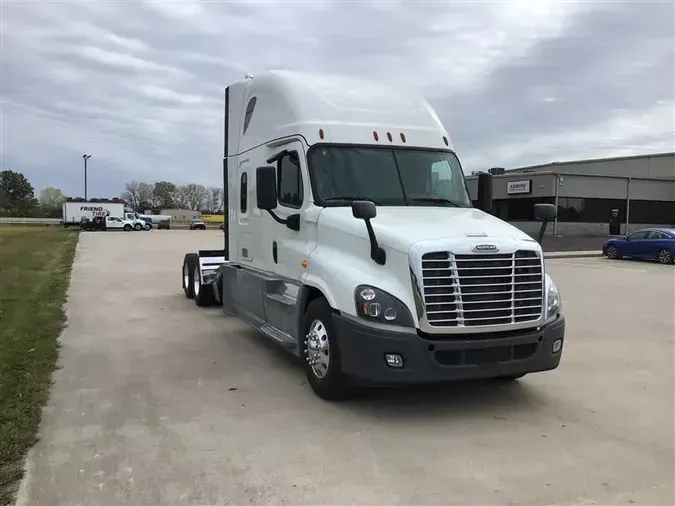 2018 FREIGHTLINER CASCADIA EVOLUTION