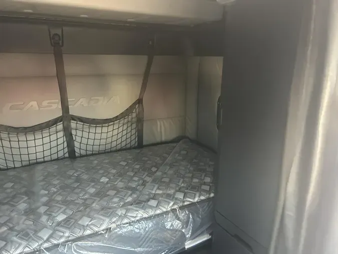 2020 Freightliner Cascadia