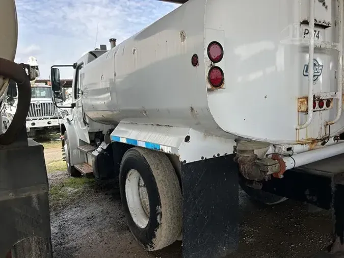 2013 FREIGHTLINER BUSINESS CLASS M2 106