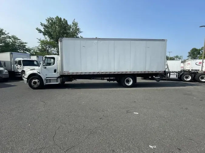 2018 FREIGHTLINER M2 106