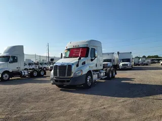 2020 FREIGHTLINER CASCADIA 113" DAYCAB