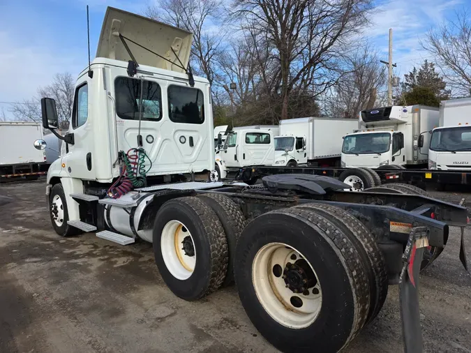 2018 FREIGHTLINER/MERCEDES CASCADIA 125