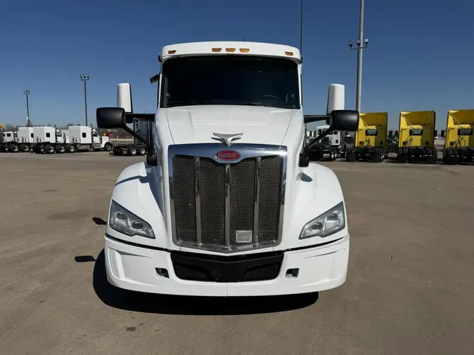 2022 Peterbilt 579