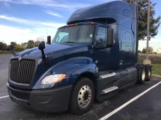 2018 INTERNATIONAL LT