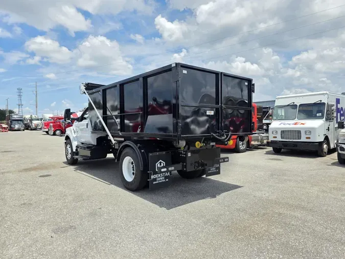 2025 Ford F-650
