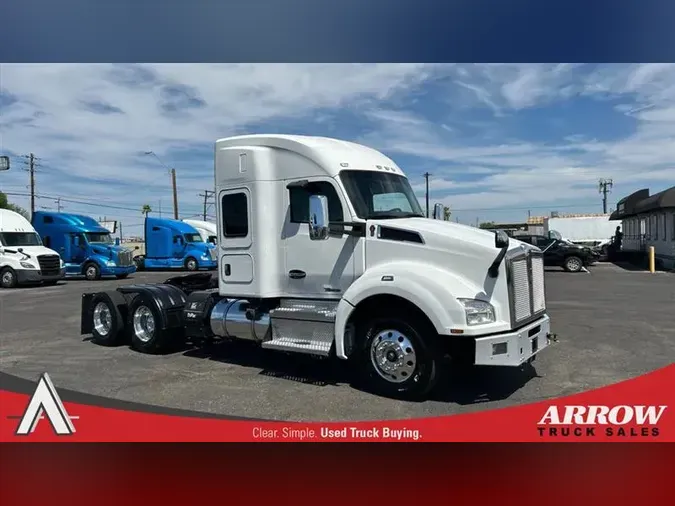 2022 KENWORTH T880