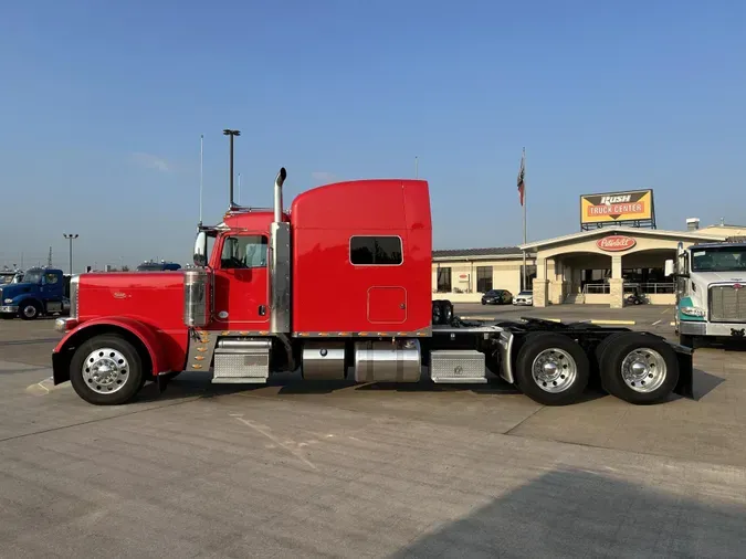 2019 Peterbilt 389