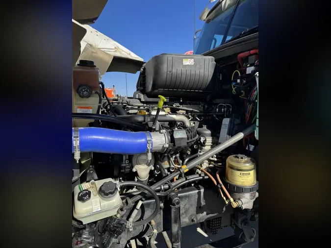 2022 Freightliner CORONADO