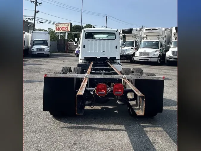 2017 FREIGHTLINER M2 106
