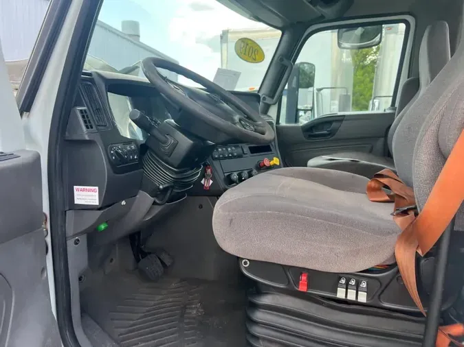 2019 NAVISTAR INTERNATIONAL RH613 DAYCAB S/A