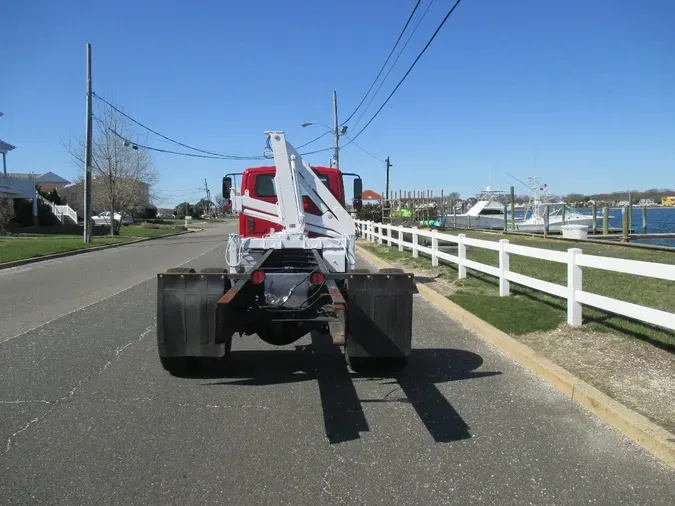 2015 INTERNATIONAL 4300