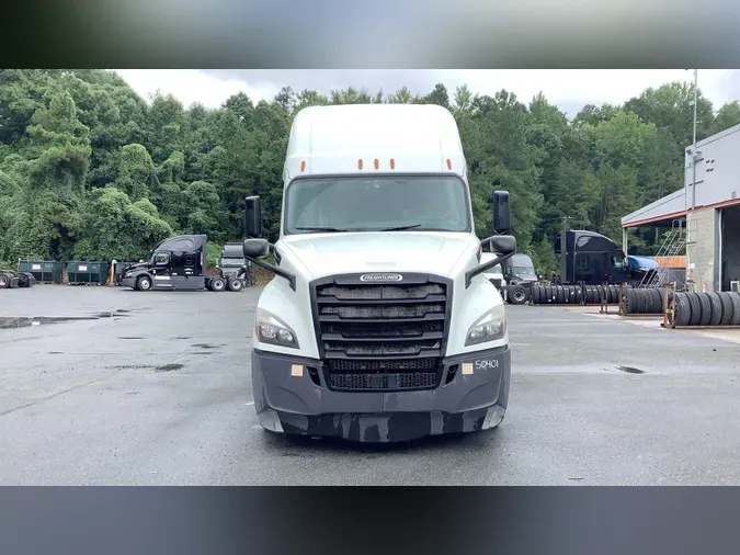 2020 Freightliner Cascadia 126