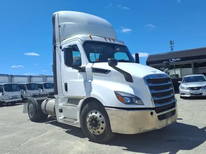 2019 FREIGHTLINER NEW CASCADIA 116