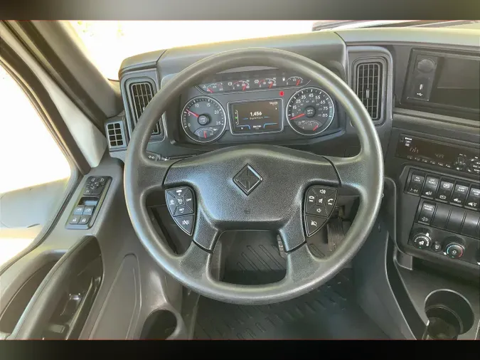 2019 INT LT625 6x4