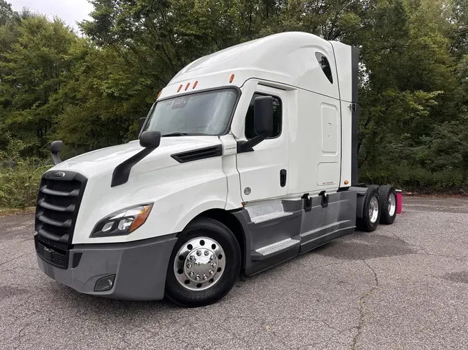 2020 Freightliner Cascadia