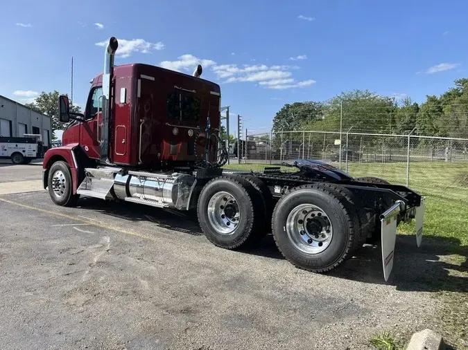 2025 Kenworth T680