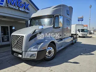 2022 VOLVO VNL64T860