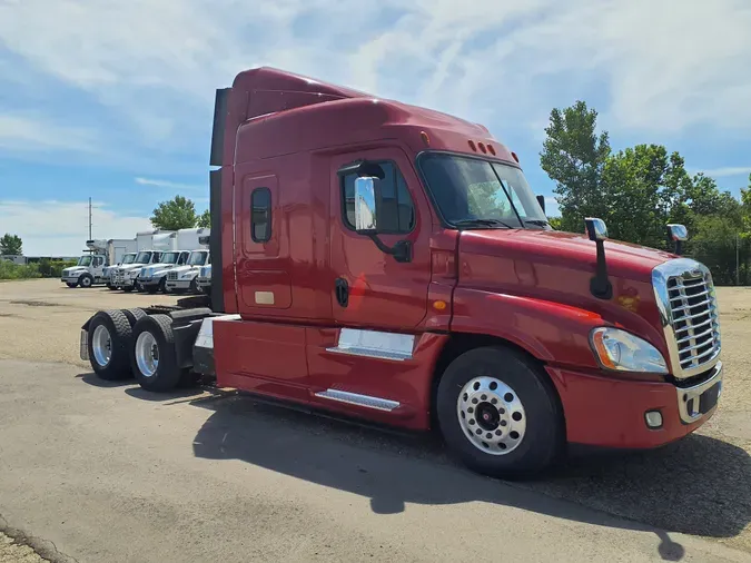 2014 FREIGHTLINER/MERCEDES CASCADIA 125