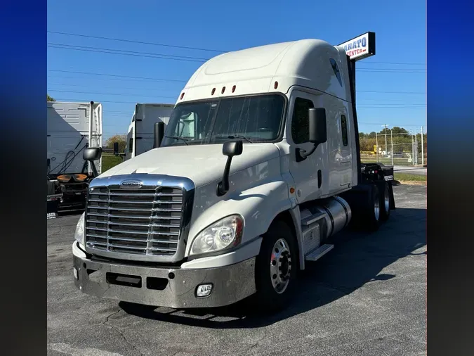 2019 FREIGHTLINER CASCADIA