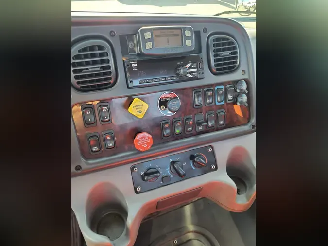 2022 FREIGHTLINER/MERCEDES M2 10629637a5afdbf951a3a5c94f93b3a0fba